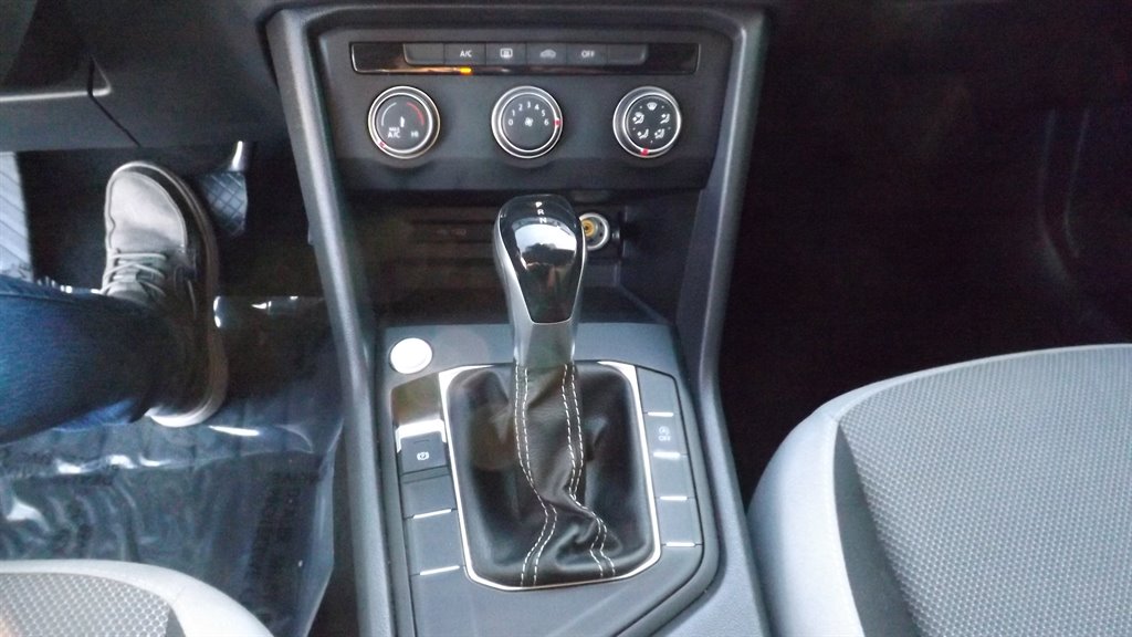 2022 Volkswagen Taos - $18,995
