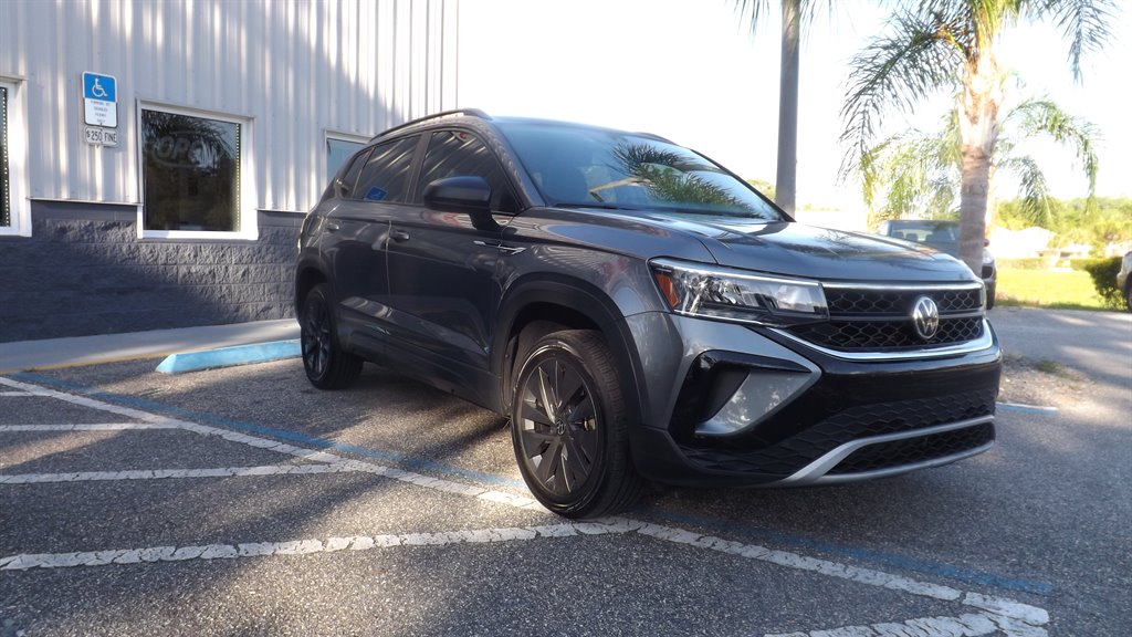 2022 Volkswagen Taos - $18,995
