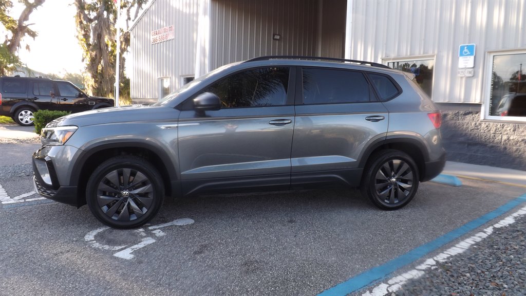 2022 Volkswagen Taos - $18,995