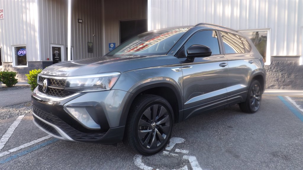 2022 Volkswagen Taos - $18,995
