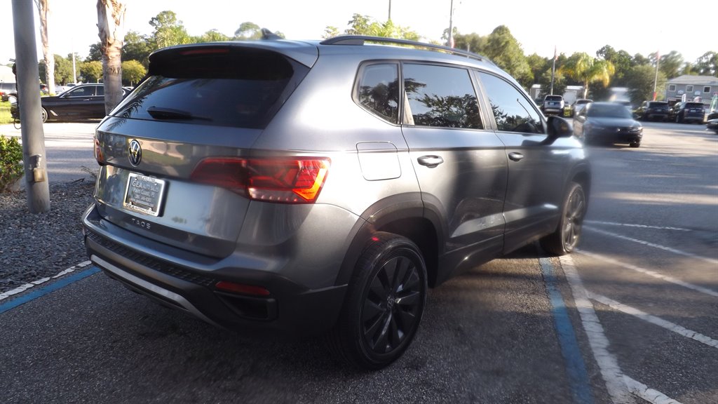2022 Volkswagen Taos - $18,995