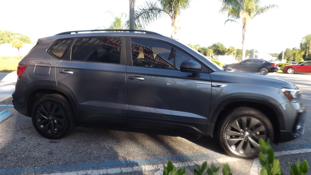 2022 Volkswagen Taos - $18,995