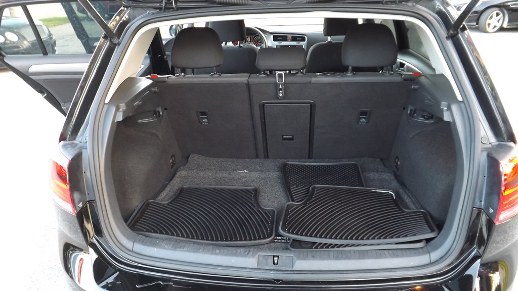 2016 Volkswagen Golf - $8,995