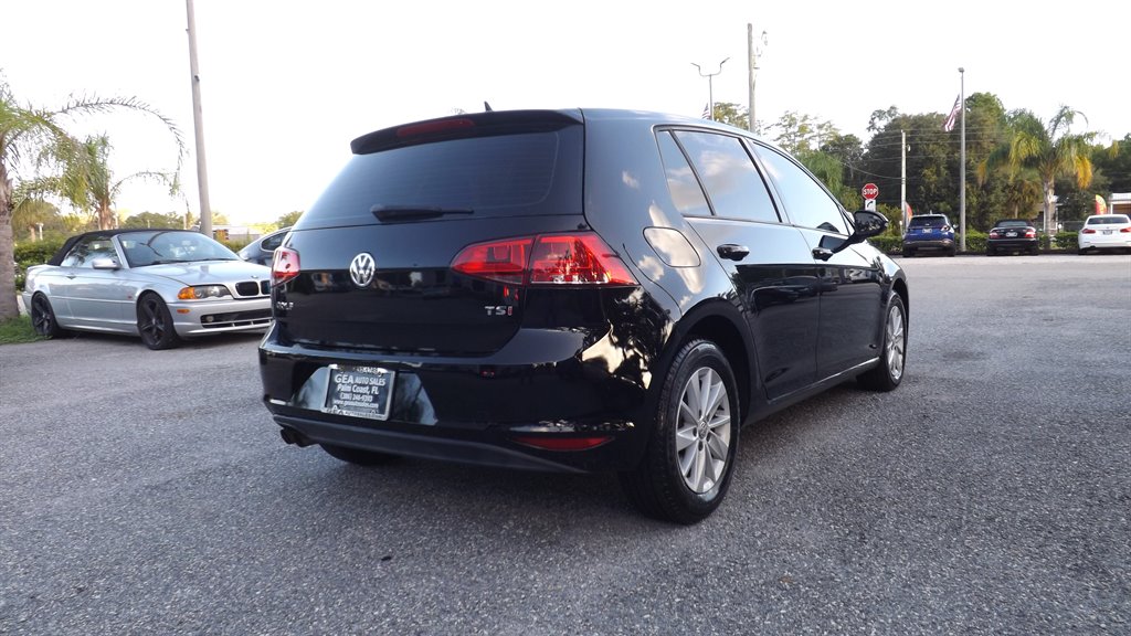 2016 Volkswagen Golf - $8,995