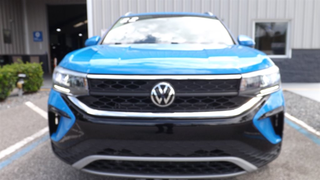 2022 Volkswagen Taos - $23,995