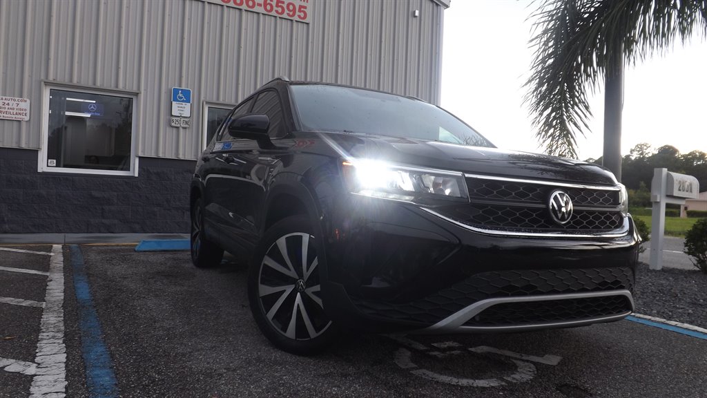 2022 Volkswagen Taos - $23,995