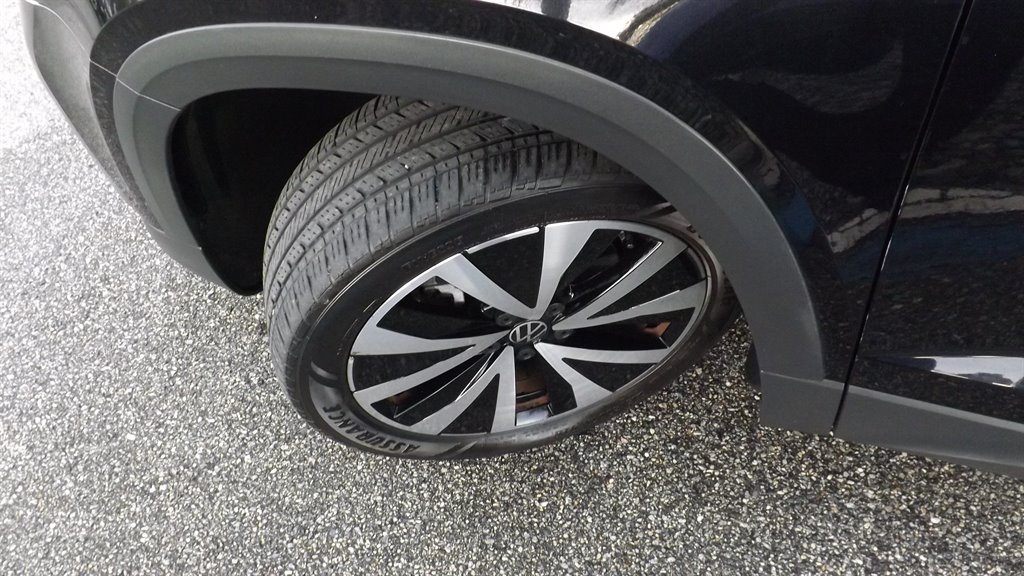 2022 Volkswagen Taos - $23,995