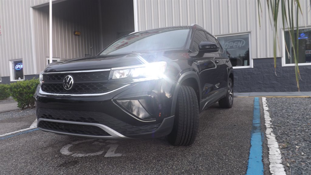 2022 Volkswagen Taos - $23,995