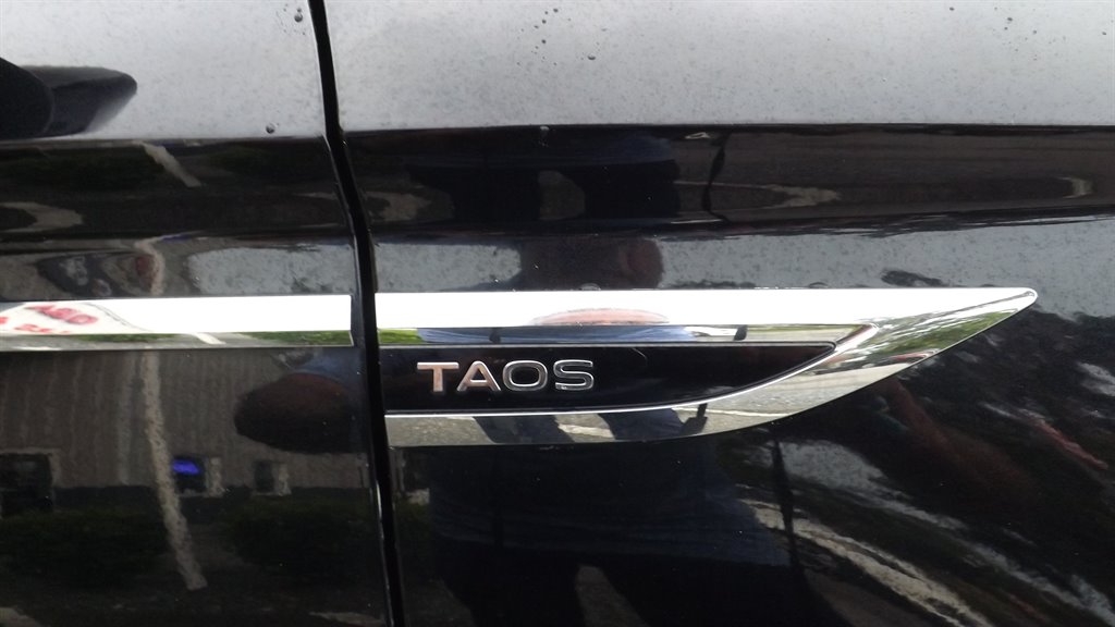 2022 Volkswagen Taos - $23,995