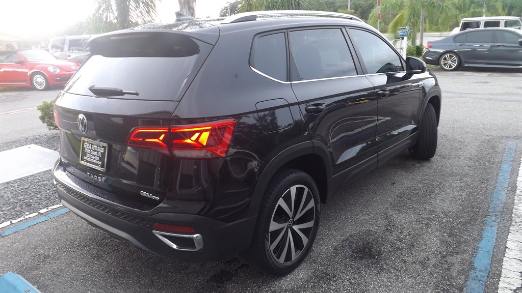 2022 Volkswagen Taos - $23,995