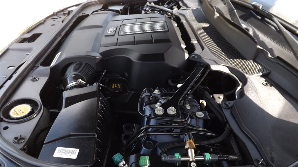 2017 Land Rover Discovery - $17,995
