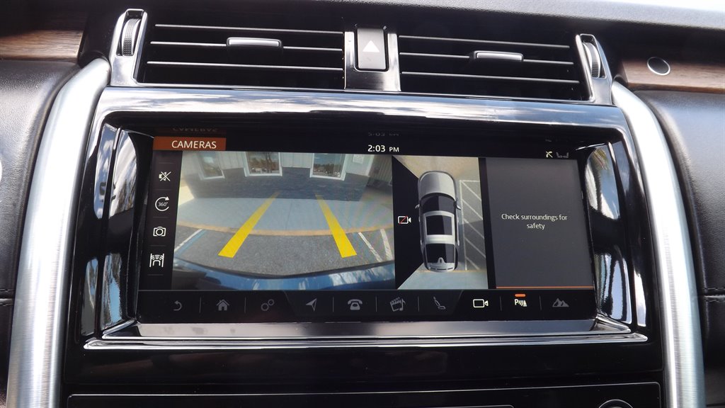 2017 Land Rover Discovery - $17,995
