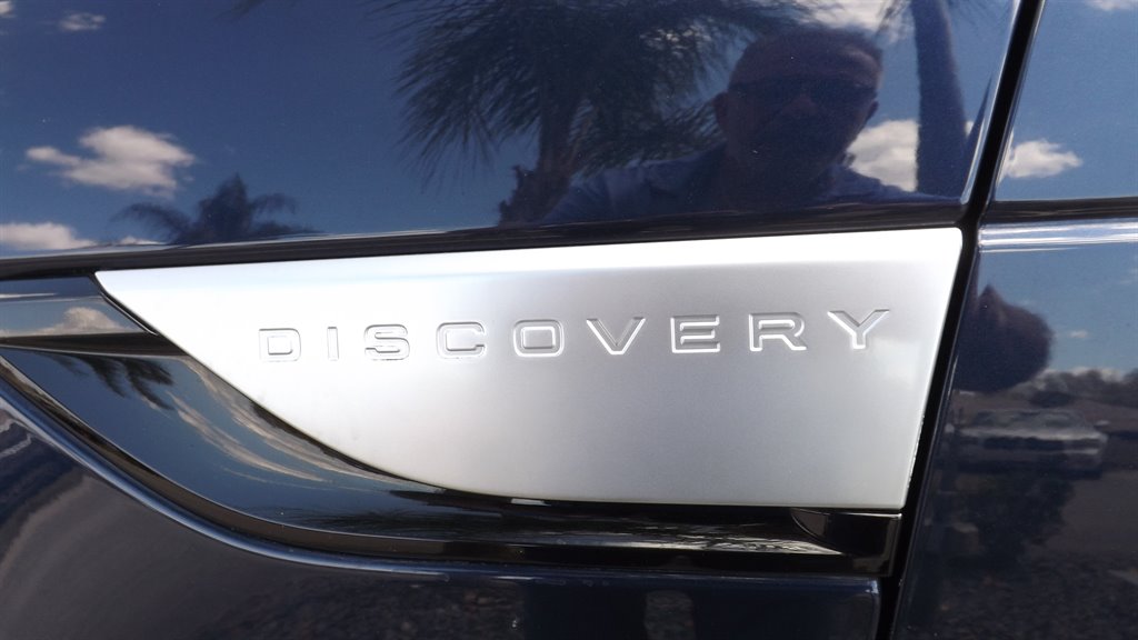 2017 Land Rover Discovery - $17,995