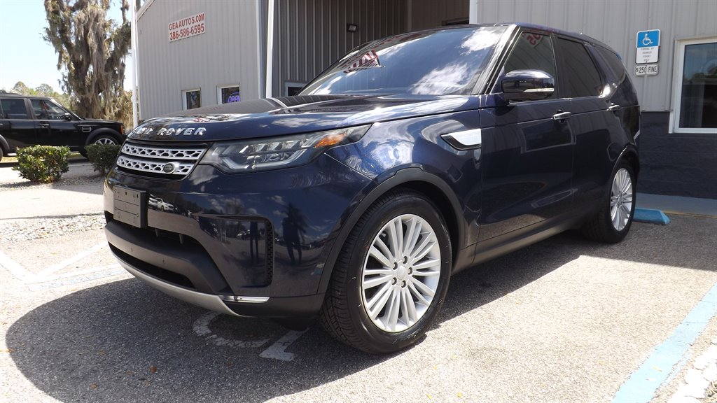 2017 Land Rover Discovery - $17,995