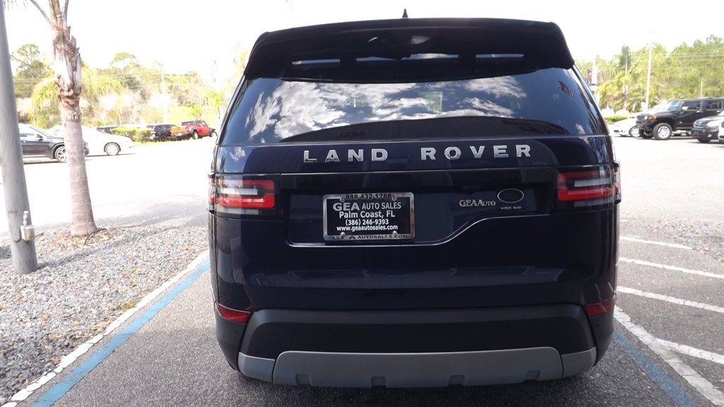 2017 Land Rover Discovery - $17,995