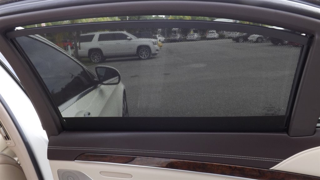 2014 Mercedes-Benz S-class - $23,995