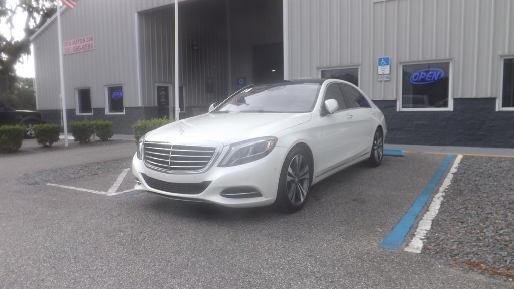 2014 Mercedes-Benz S-class - $23,995