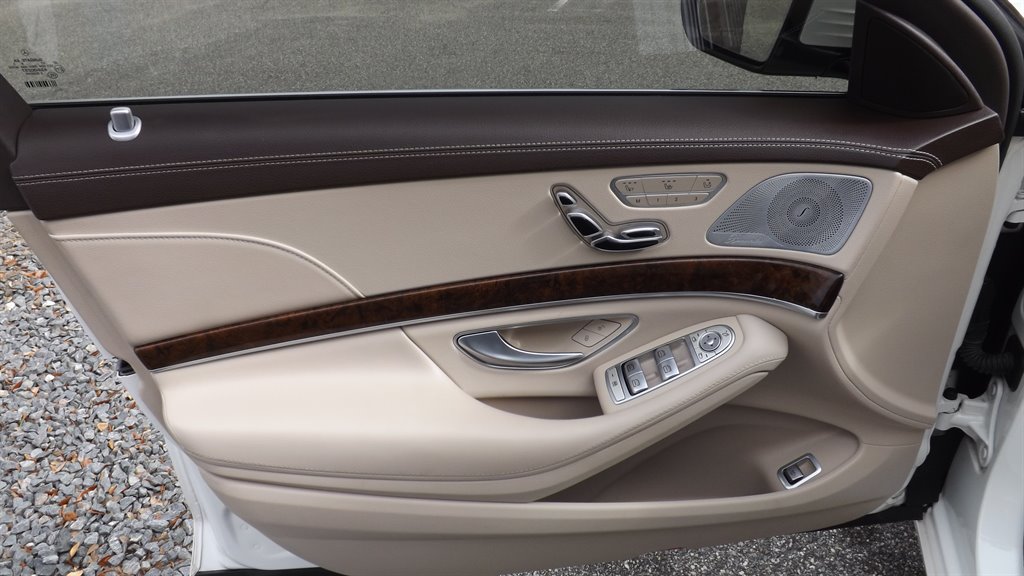 2014 Mercedes-Benz S-class - $23,995
