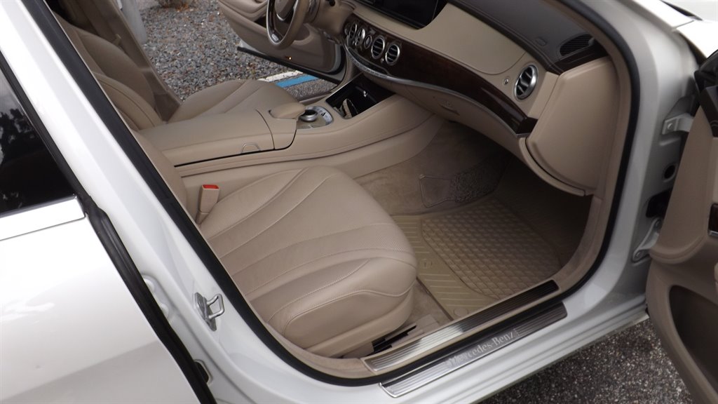 2014 Mercedes-Benz S-class - $23,995