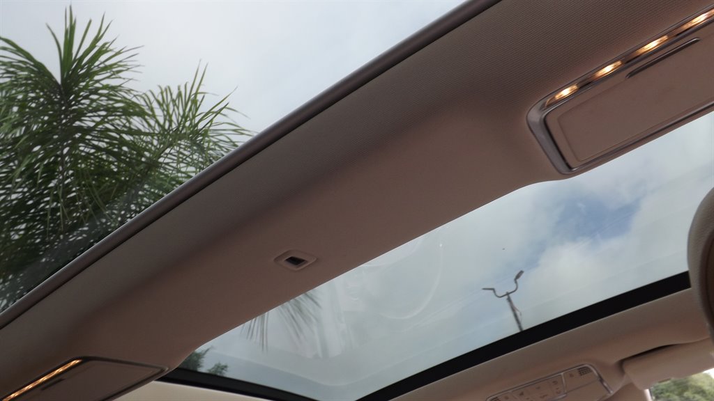 2014 Mercedes-Benz S-class - $23,995