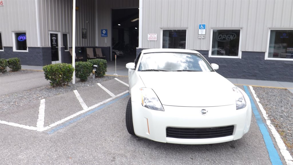 2004 Nissan 350Z photo