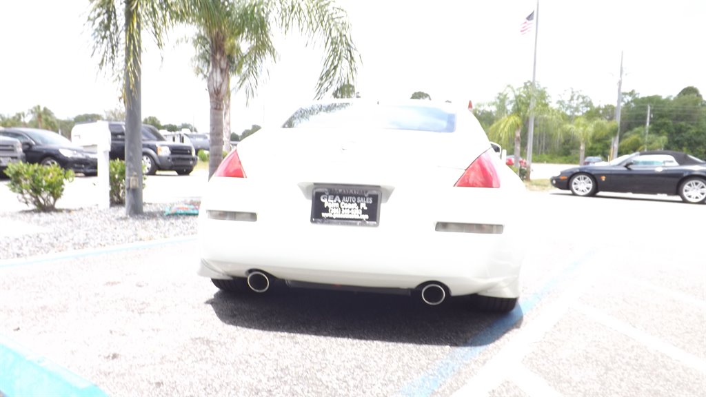 2004 Nissan 350Z photo