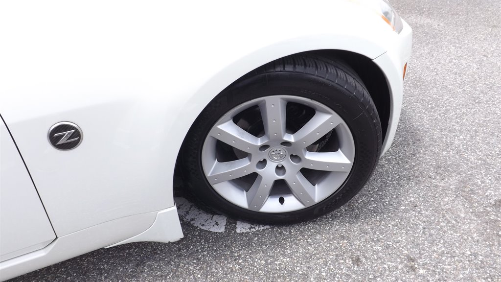2004 Nissan 350Z photo