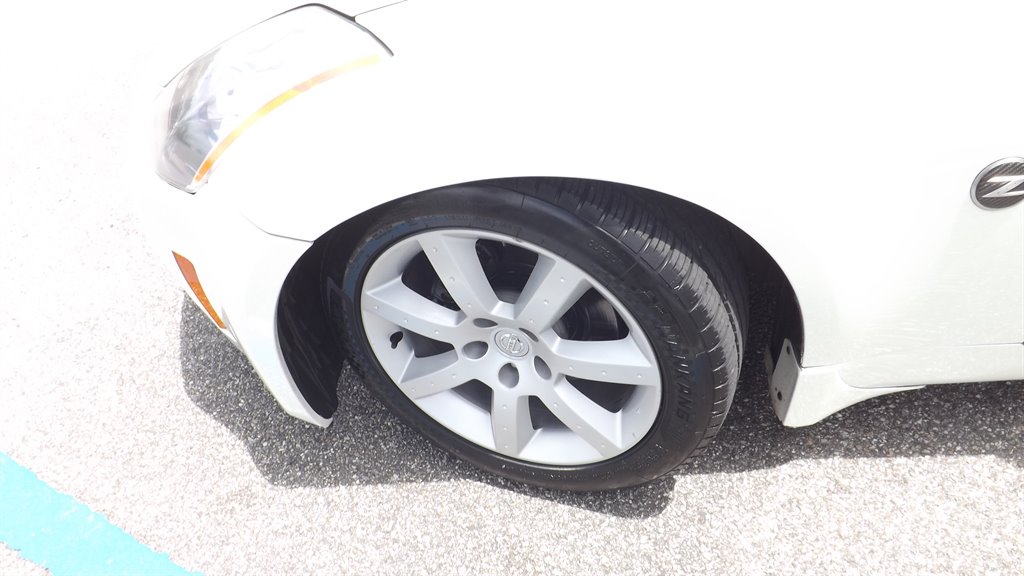 2004 Nissan 350Z photo