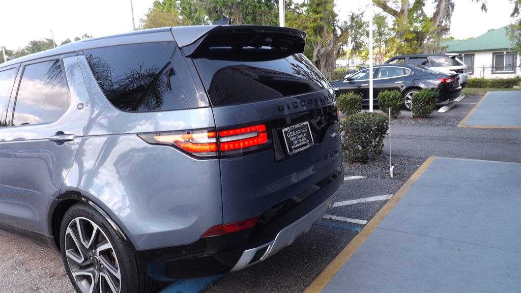 2019 Land Rover Discovery - $27,995