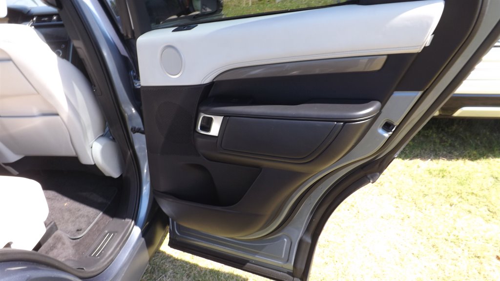 2019 Land Rover Discovery - $27,995