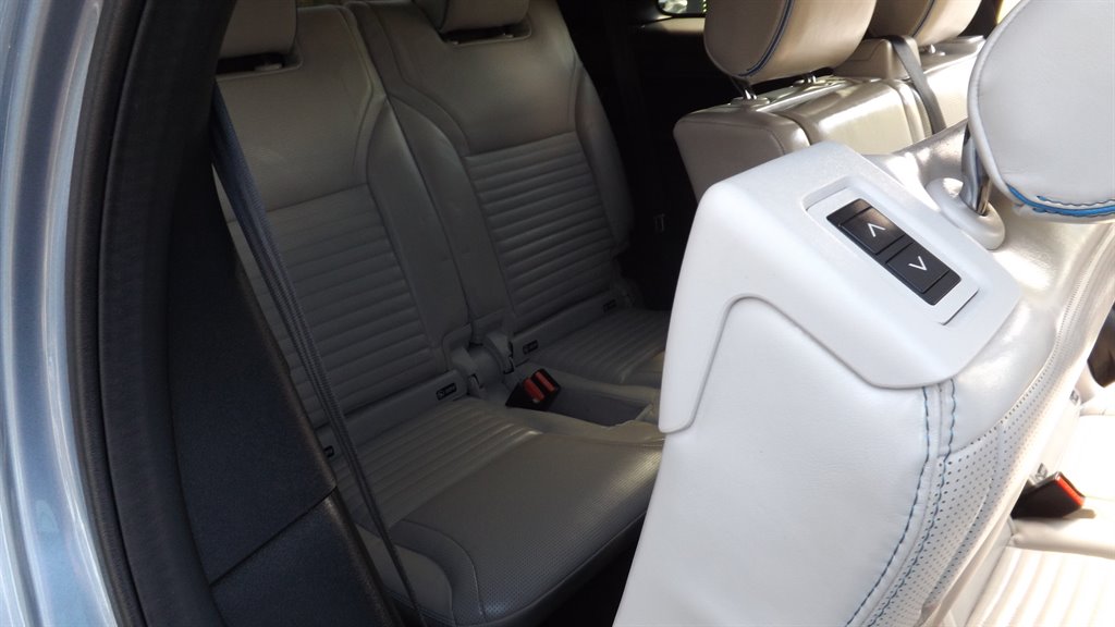 2019 Land Rover Discovery - $27,995