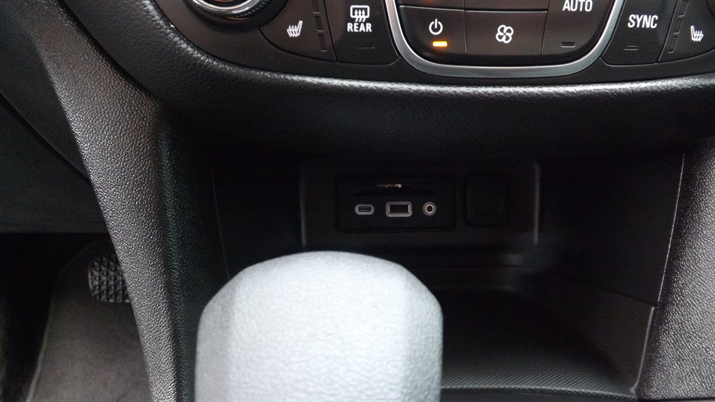 2024 Chevrolet Equinox - $24,995