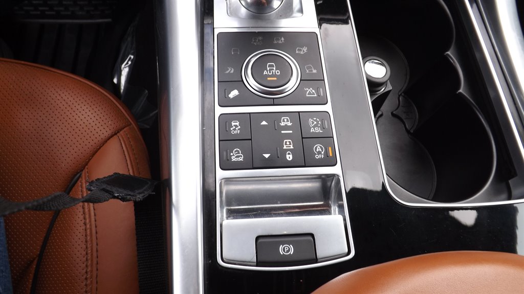 2016 Land Rover Range Rover Sport - $22,995