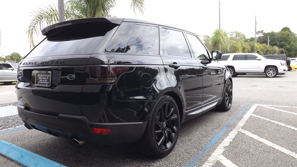 2016 Land Rover Range Rover Sport - $22,995