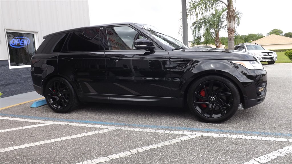 2016 Land Rover Range Rover Sport - $22,995