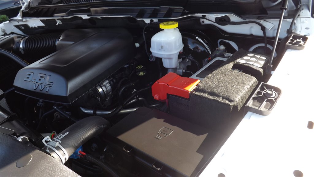 2024 RAM 1500 DS SLT photo