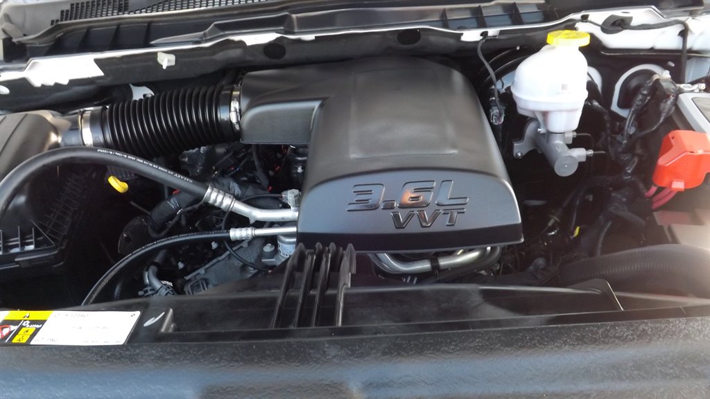 2024 RAM 1500 DS SLT photo