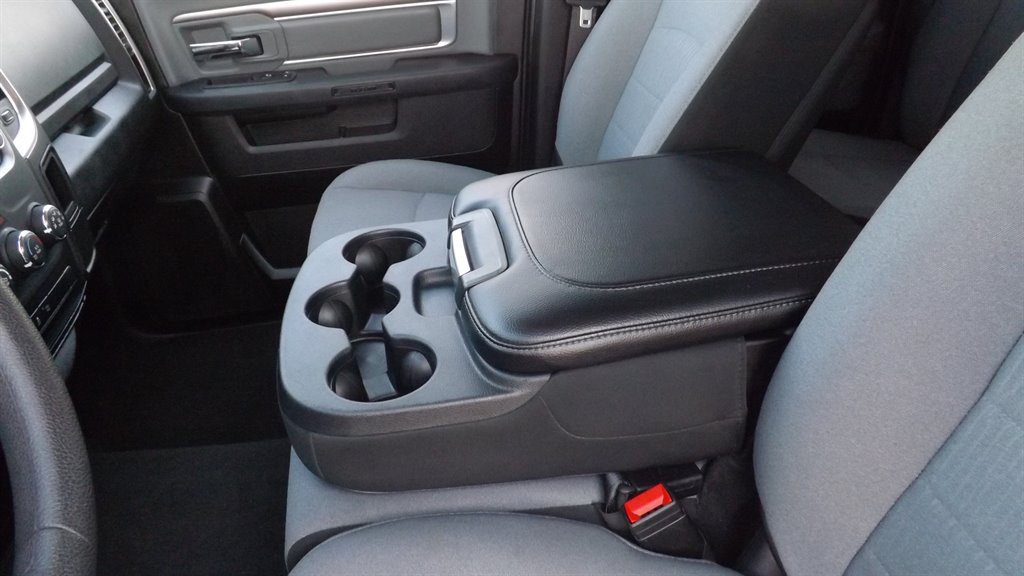2024 RAM 1500 DS SLT photo