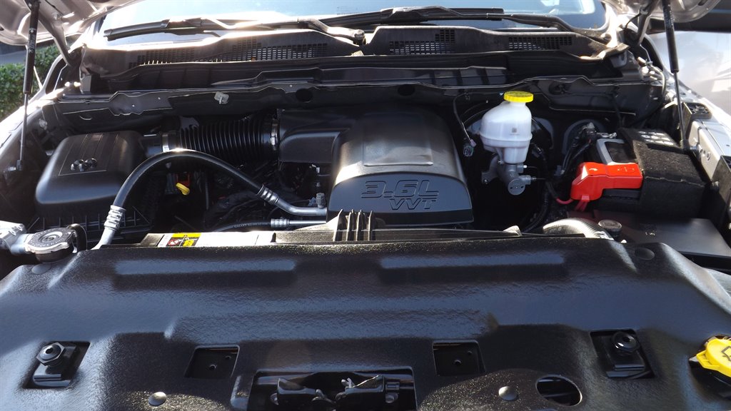 2024 RAM 1500 DS SLT photo