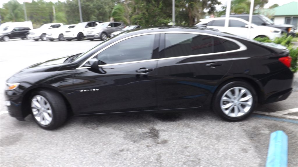 2023 Chevrolet Malibu - $21,995