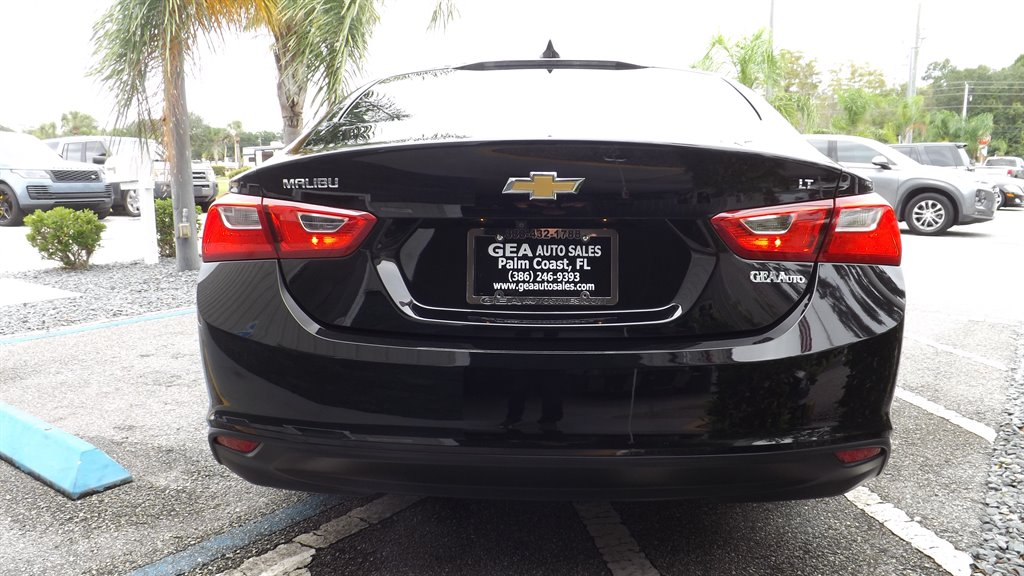 2023 Chevrolet Malibu - $21,995