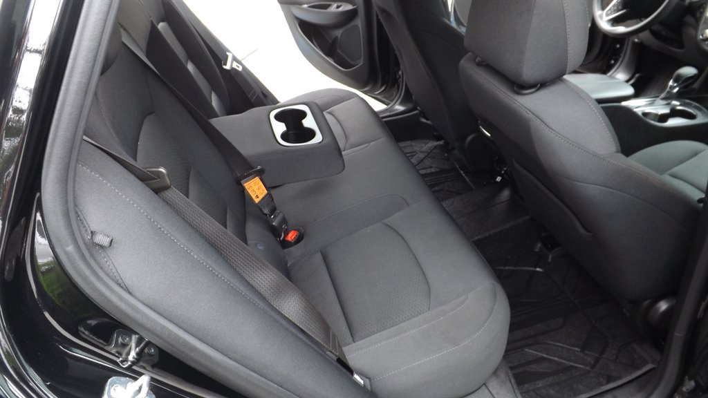 2023 Chevrolet Malibu - $21,995