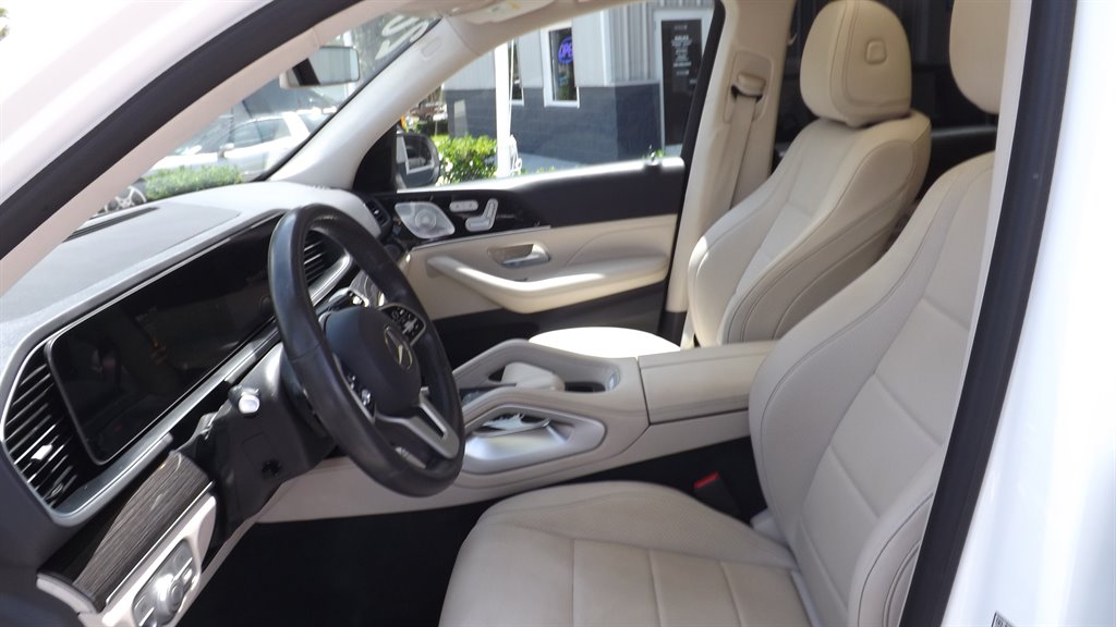 2020 Mercedes-Benz GLE - $28,995