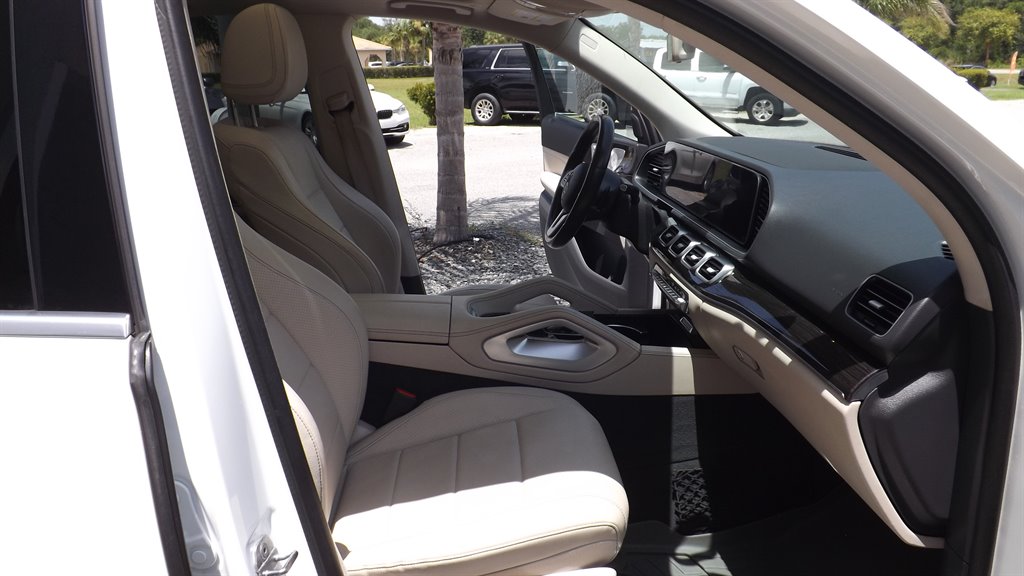 2020 Mercedes-Benz GLE - $28,995