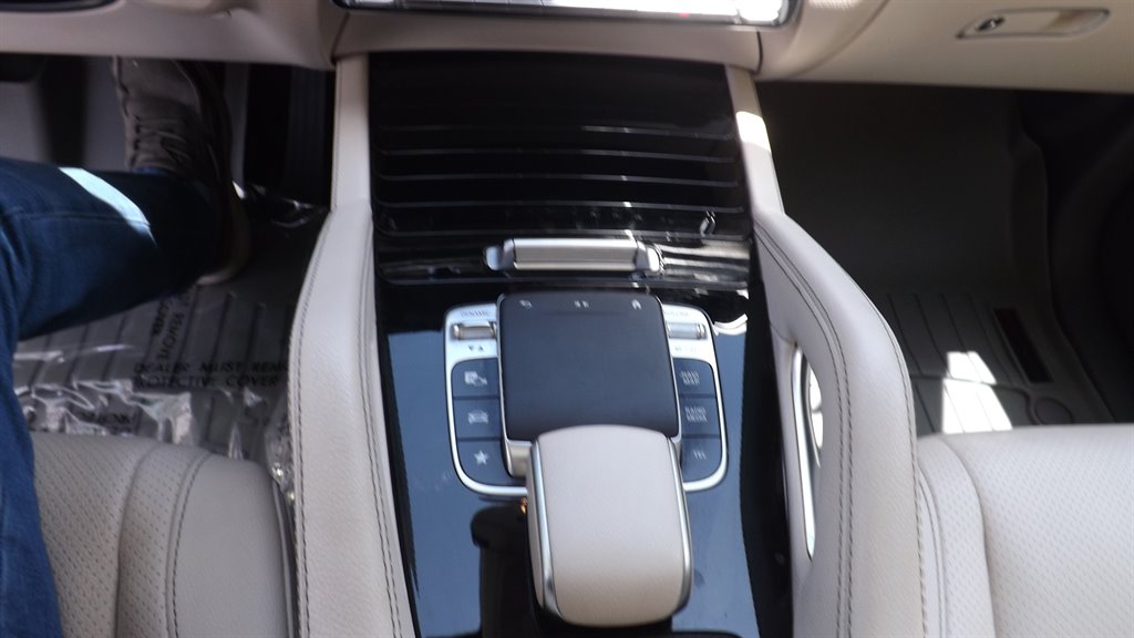 2020 Mercedes-Benz GLE - $28,995