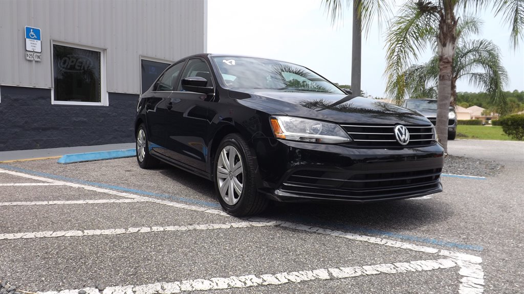 2017 Volkswagen Jetta - $12,995