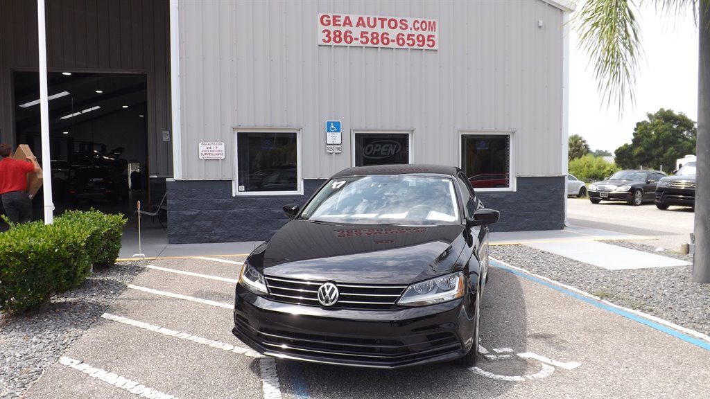 2017 Volkswagen Jetta - $12,995