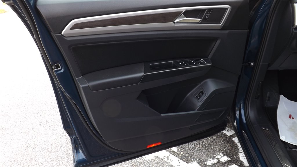 2019 Volkswagen Atlas - $25,995
