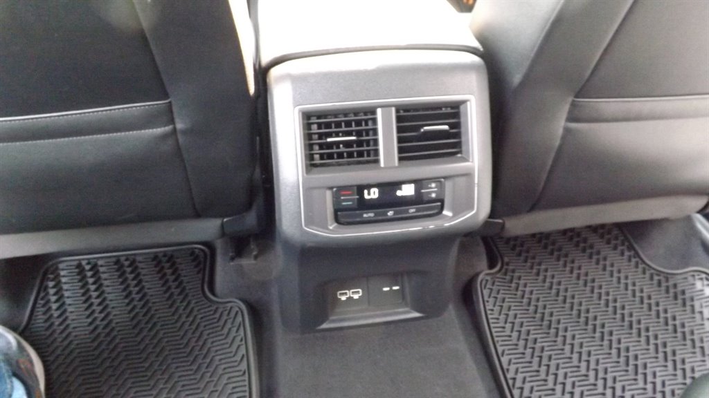 2019 Volkswagen Atlas - $25,995