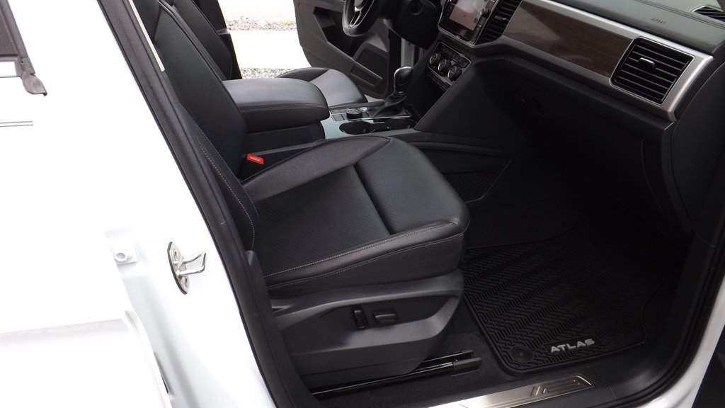 2019 Volkswagen Atlas - $26,995